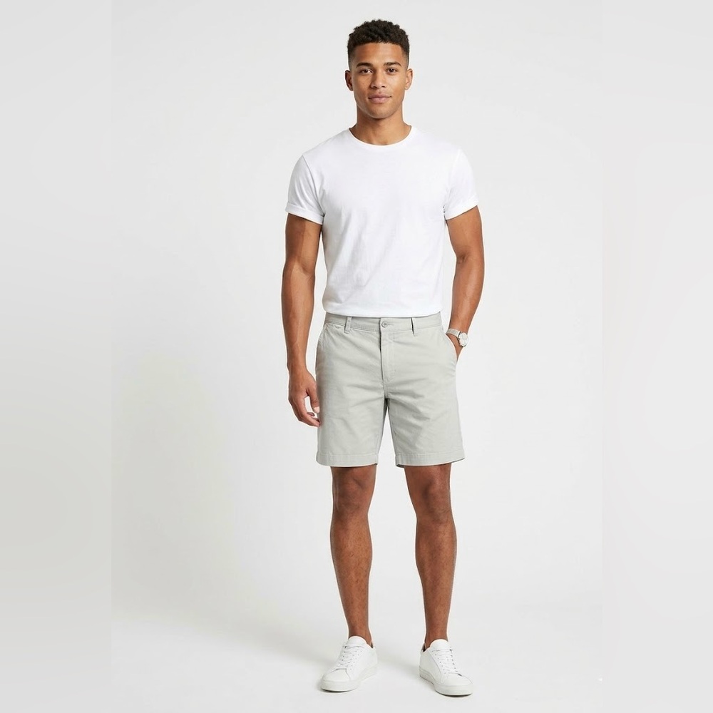 Nike Men's Flat-Front Shorts in Light Gray Size 36